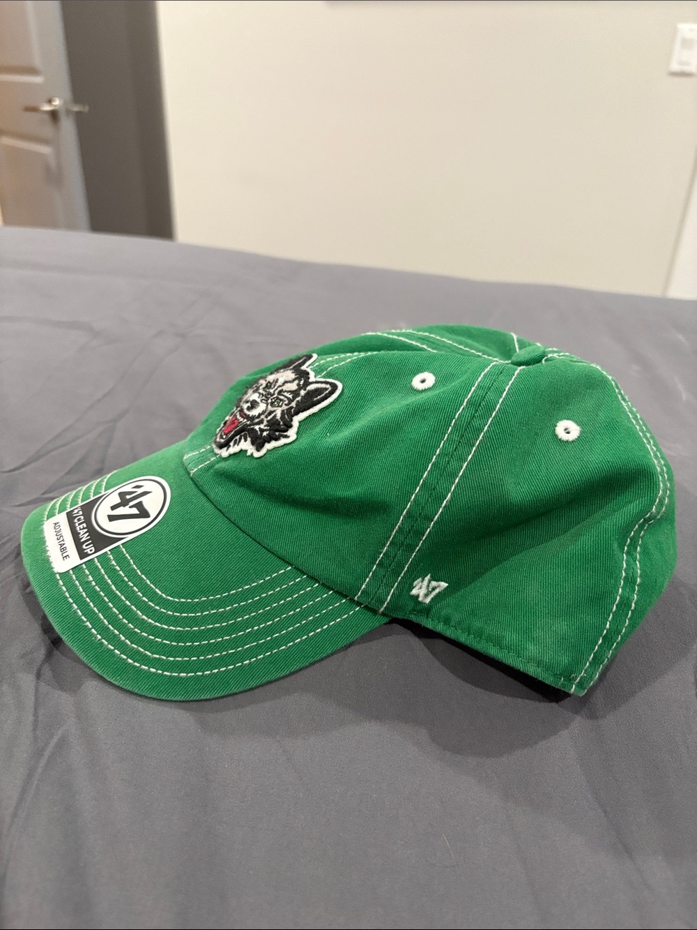 Chicago Wolves Baseball Hat - Picture 3 of 5